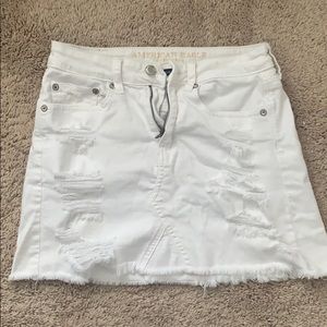 American Eagle white mini skirt